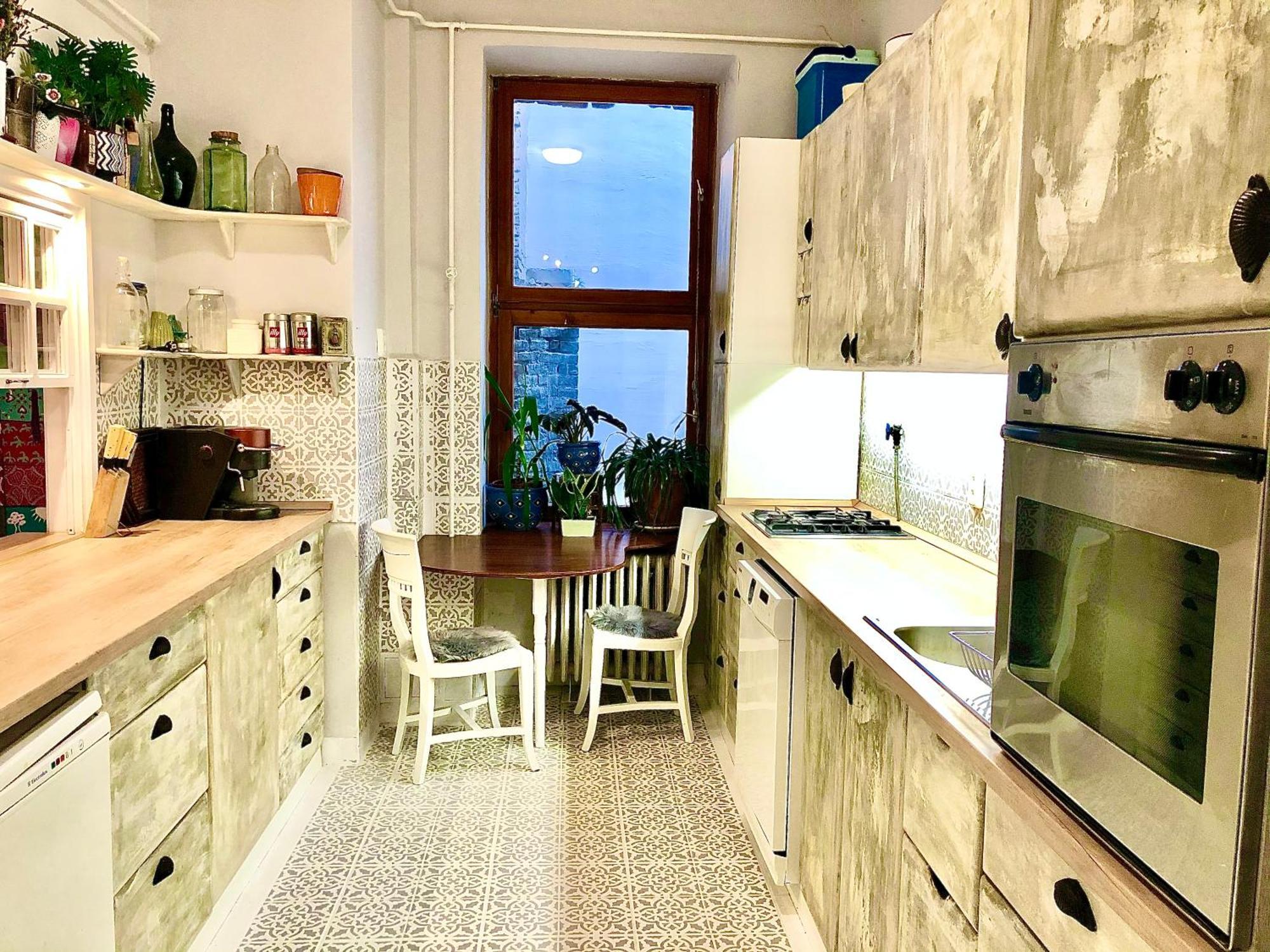 Apartment Unique Design Flat At Downtown